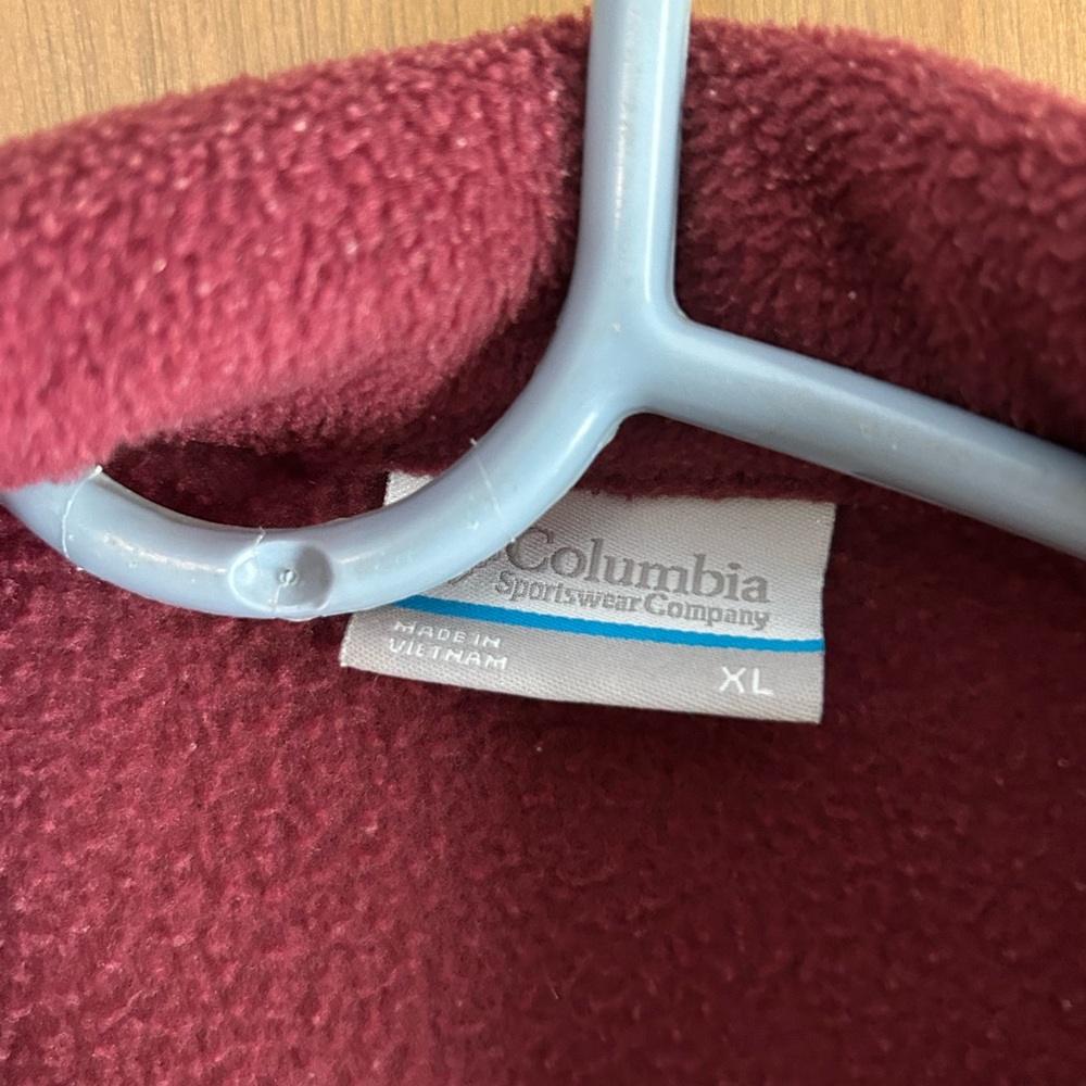 Columbia Burgundy Fleece Jacket XL